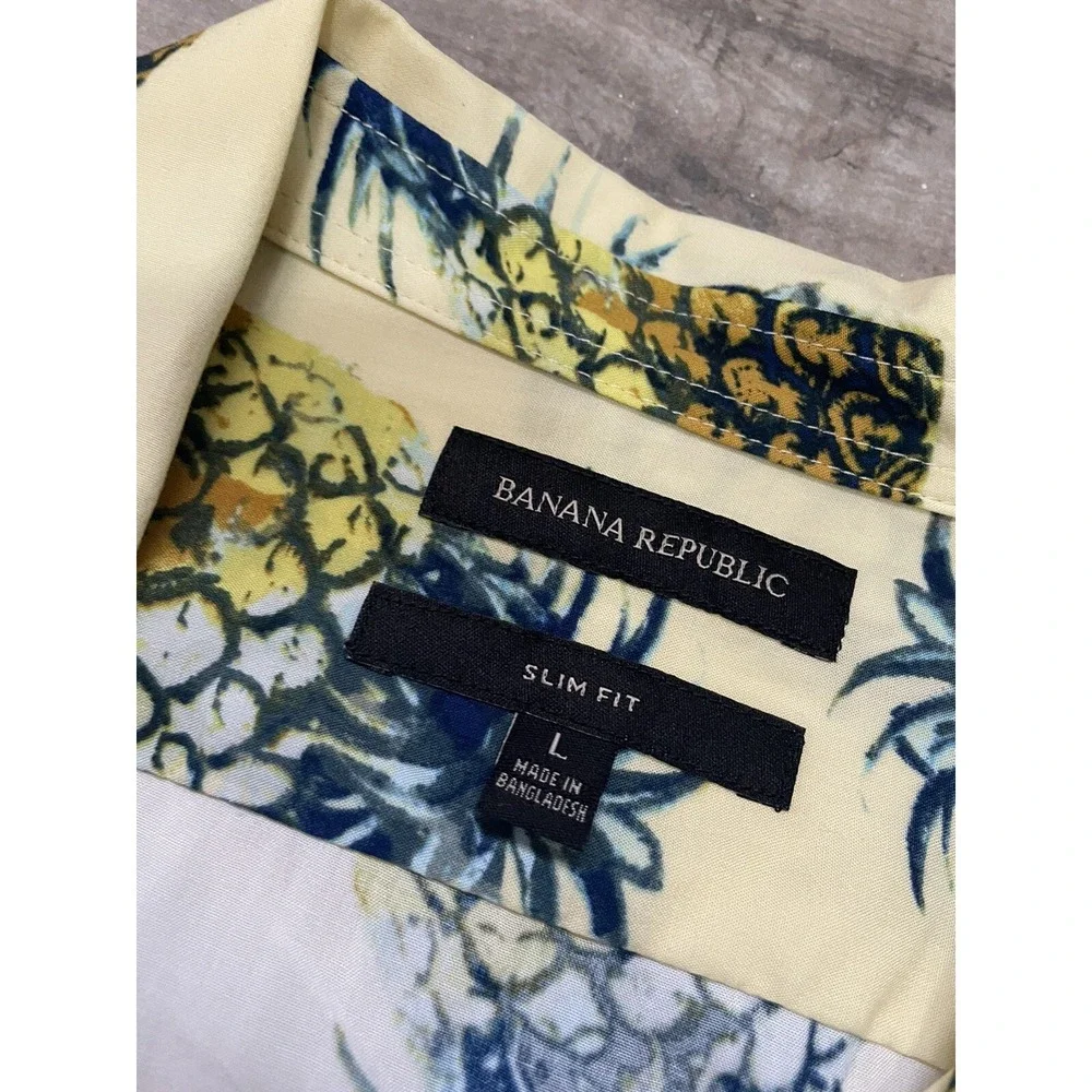 Banana Republic Shirt Mens Large Yellow Pineapple Slim Fit Hawaiian‎ Button Up